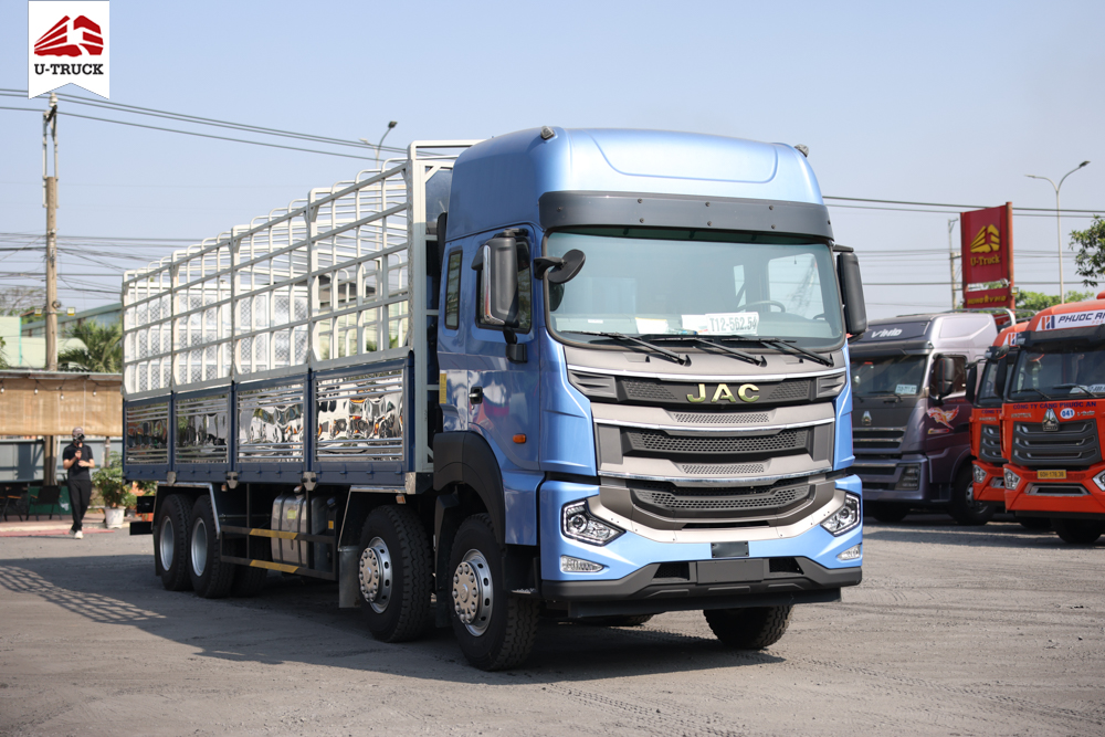 Xe tải JAC A5 8x4 khung mui 9m7