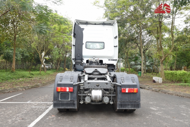 Xe đầu kéo TH7 460 cầu láp