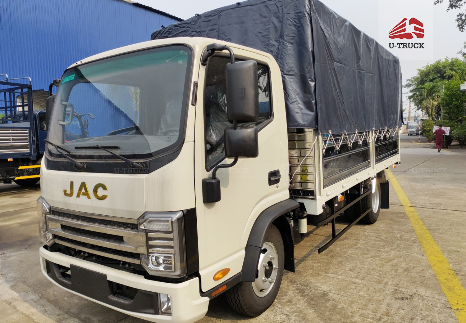 Xe tải JAC N250S Euro5 2.5 tấn thùng khung mui 4x2