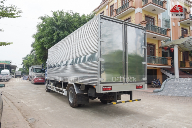 Xe tải A5 4x2 thùng kín 1CH 8m2