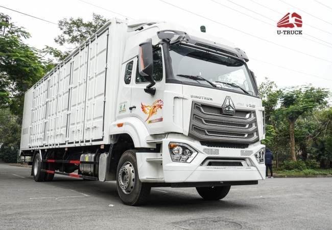 Xe tải thùng HOWO NX 4x2 thùng công pallet 3CH 9M8 Xe tải thùng HOWO NX 4x2 thùng công pallet 3CH 9M8