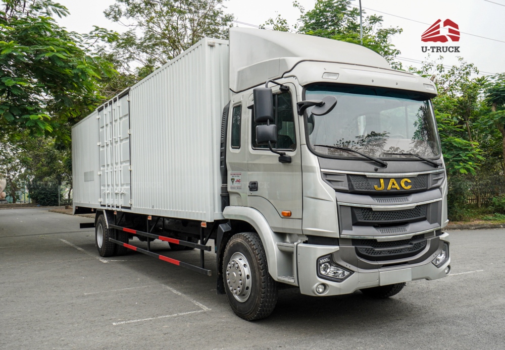 Xe tải JAC A5 4X2 thùng công nhập khẩu 1CH 10M Xe tải JAC A5 4X2 thùng công nhập khẩu 1CH 10M