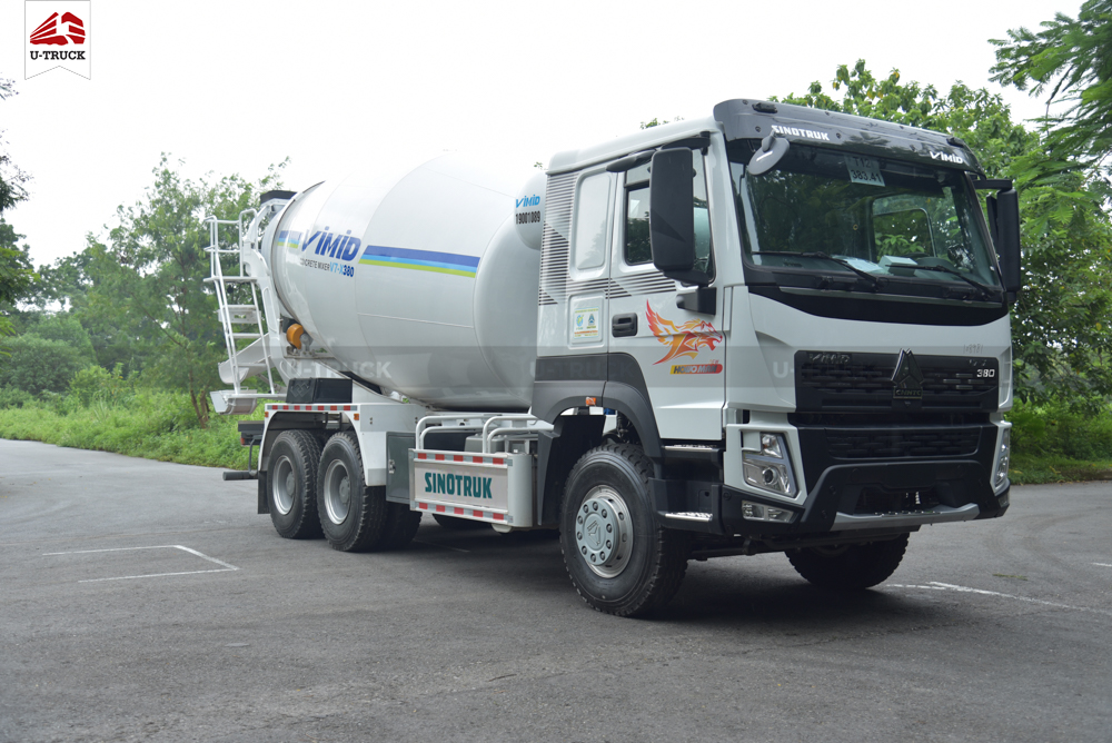 Xe trộn bê tông HOWO V7X 380 12M3