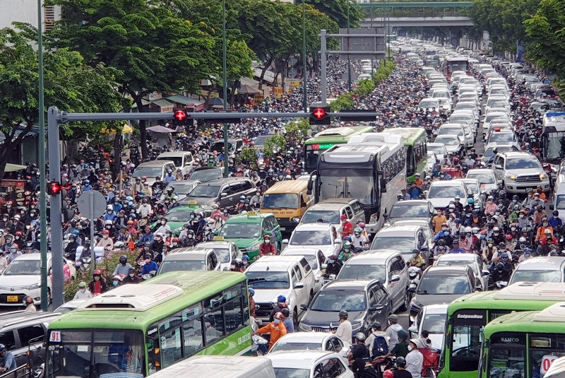 Hạn chế xe tải và thành phố nhằm giảm tình trạng kẹt xe