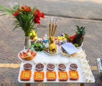 Cúng xe đầu năm: Ý nghĩa, mâm cúng và bài văn cúng xe tải đầu năm