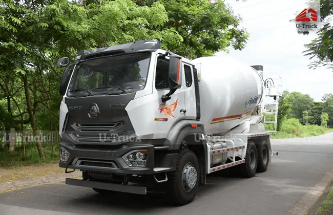 Tại Sao Bạn Nên Mua Bảo Hiểm Xe Trộn? Quyền Lợi Là Gì?