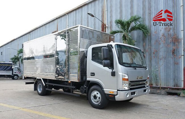 Xe Tải 6 Tấn Có Những Ưu Điểm Nổi Bật Gì?