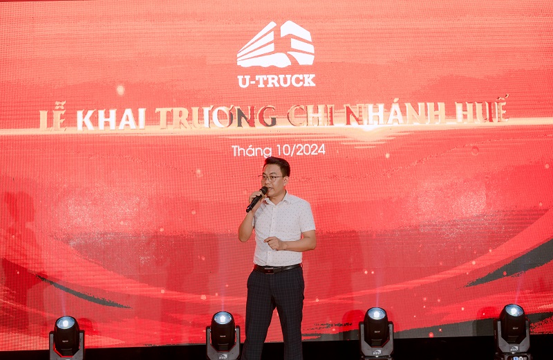 Ông Kiểu Anh Đào - Giám đốc Công ty Cổ phần Cộng đồng xe tải Việt Nam (U-TRUCK) phát biểu tại lễ khai trương Chi nhánh Huế.