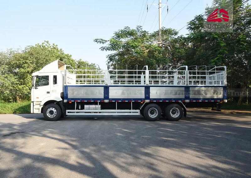 Xe tải 3 trục
