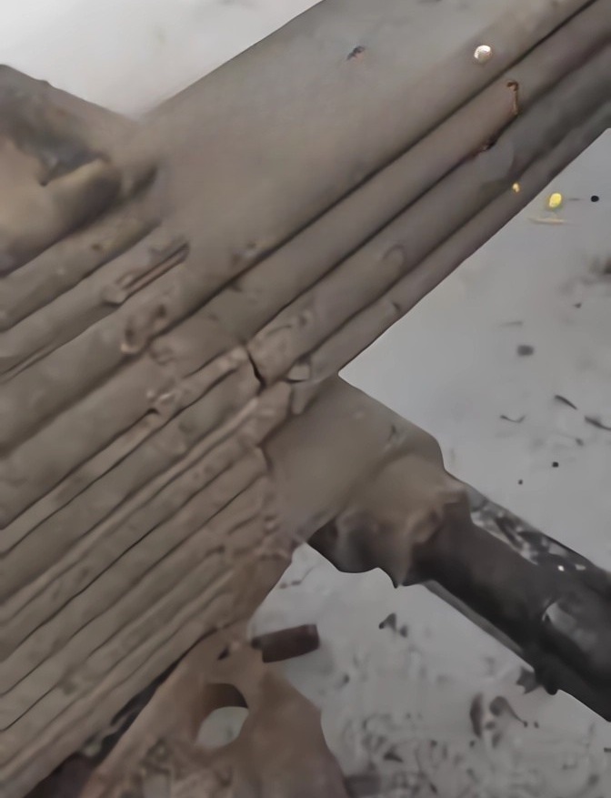 Nhíp xe tải bị gãy