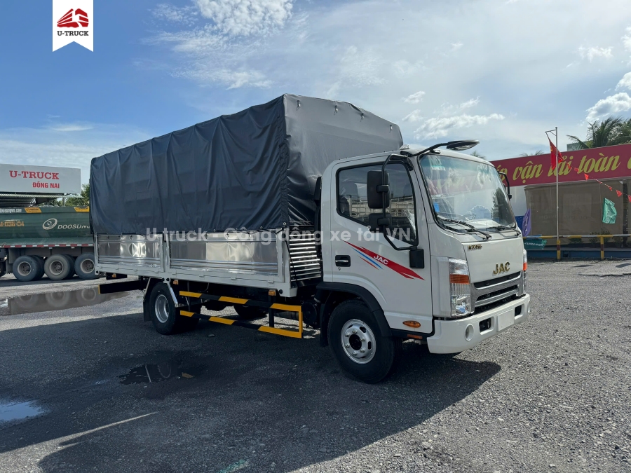 Chọn xe tải thùng mui bạt