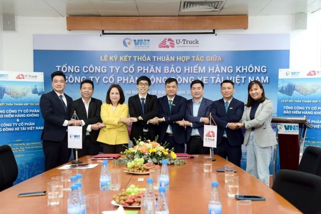 VNI VÀ U-TRUCK KÝ KẾT THỎA THUẬN HỢP TÁC CUNG CẤP DỊCH VỤ BẢO HIỂM XE TẢI TRÊN TOÀN QUỐC VNI VÀ U-TRUCK KÝ KẾT THỎA THUẬN HỢP TÁC CUNG CẤP DỊCH VỤ BẢO HIỂM XE TẢI TRÊN TOÀN QUỐC