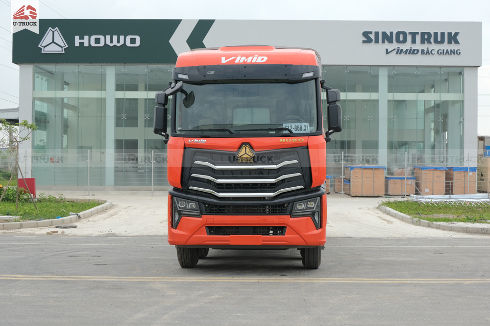 Howo MAX 350 8×4 Cargo Truck – Tarpaulin Frame 9.7M