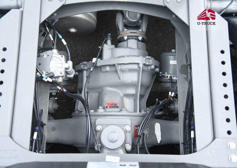 Howo V7-X 440HP Tractor – Single Reduction Rear Axle