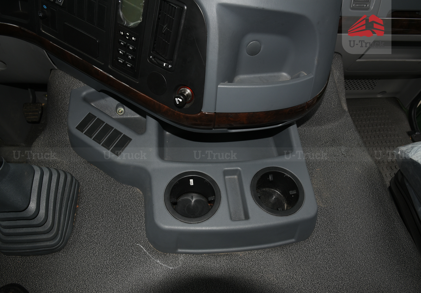 JAC Q7 420 Tractor– Hub Reduction Rear Axle