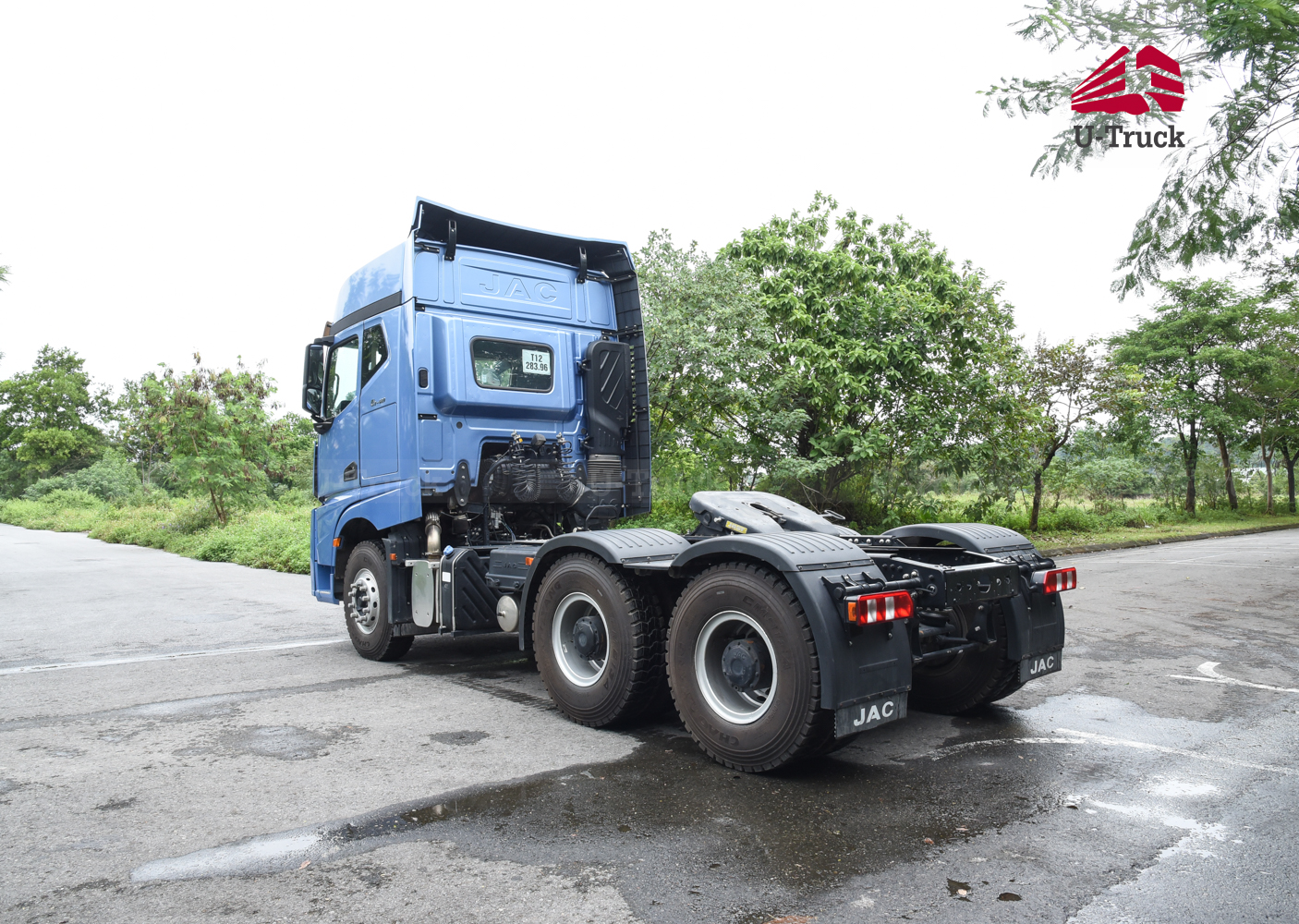 JAC Q7 420 Tractor– Hub Reduction Rear Axle