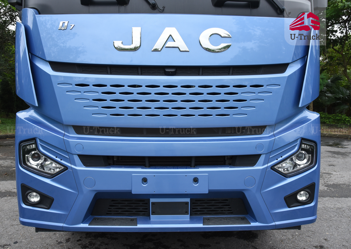 JAC Q7 420 Tractor– Hub Reduction Rear Axle