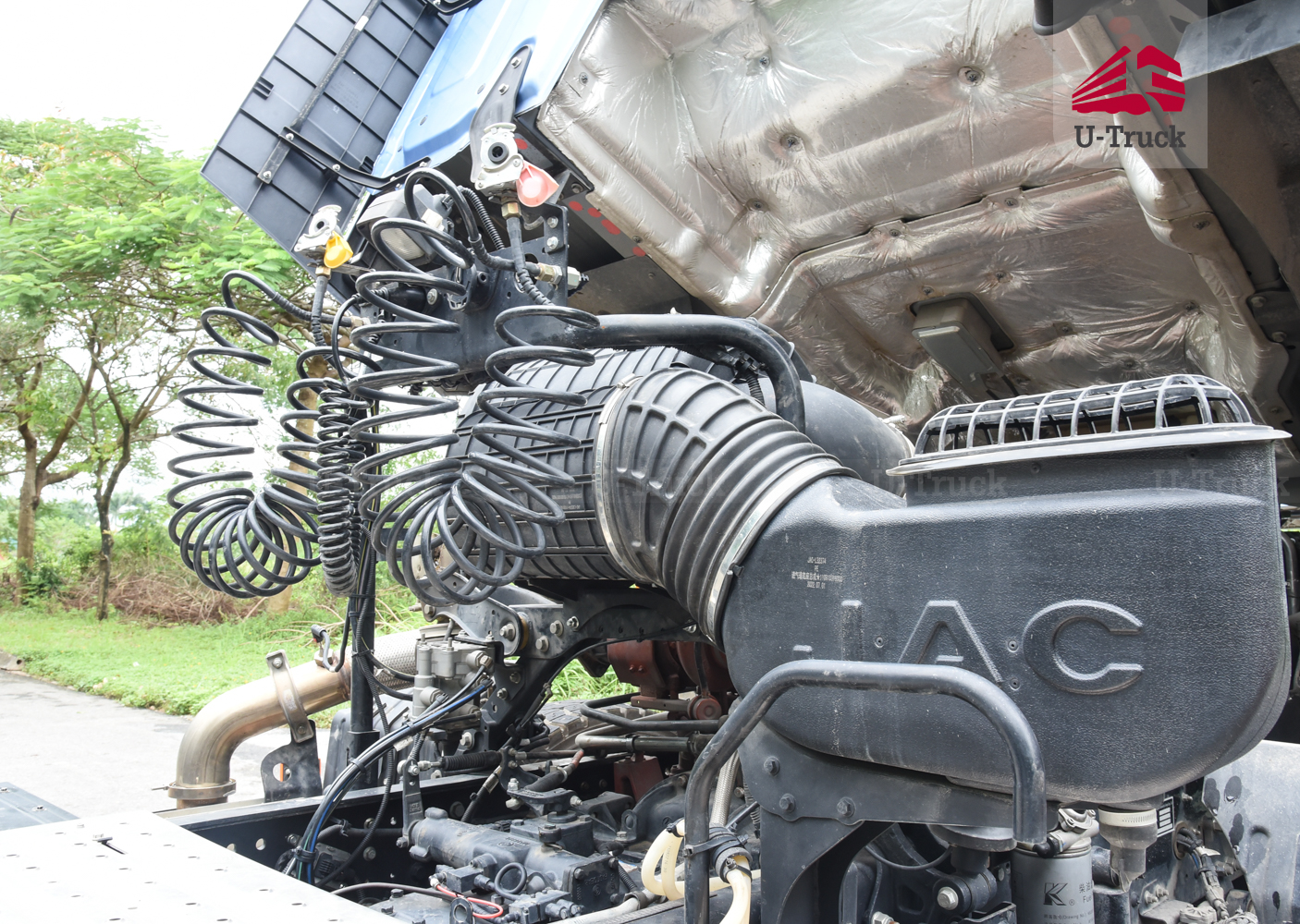 JAC Q7 420 Tractor– Hub Reduction Rear Axle