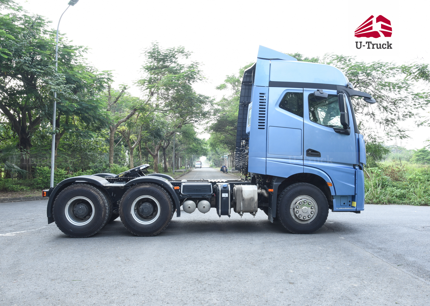 JAC Q7 480 Tractor – Hub Reduction Rear Axle