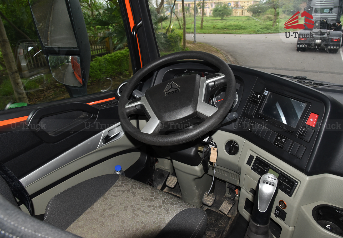 HOWO NX 440HP TRACTOR- Single Reduction Rear Axle