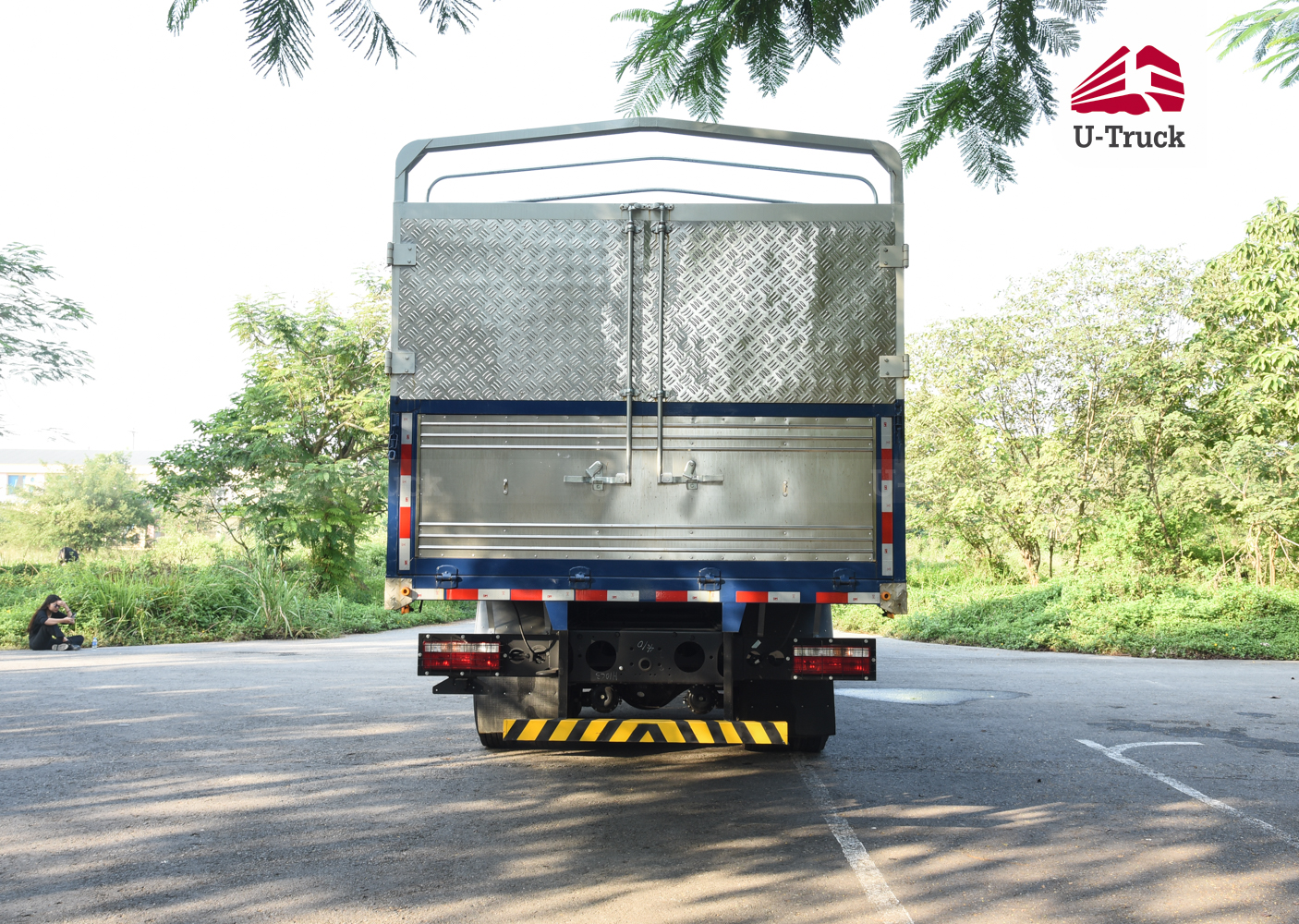 JAC A5 6×4 Cargo Truck – Tarpaulin Frame 9.9M (Imported)
