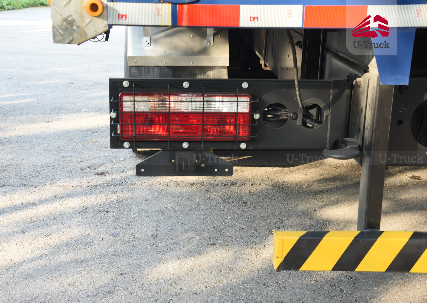 JAC A5 6×4 Cargo Truck – Tarpaulin Frame 9.9M (Imported)