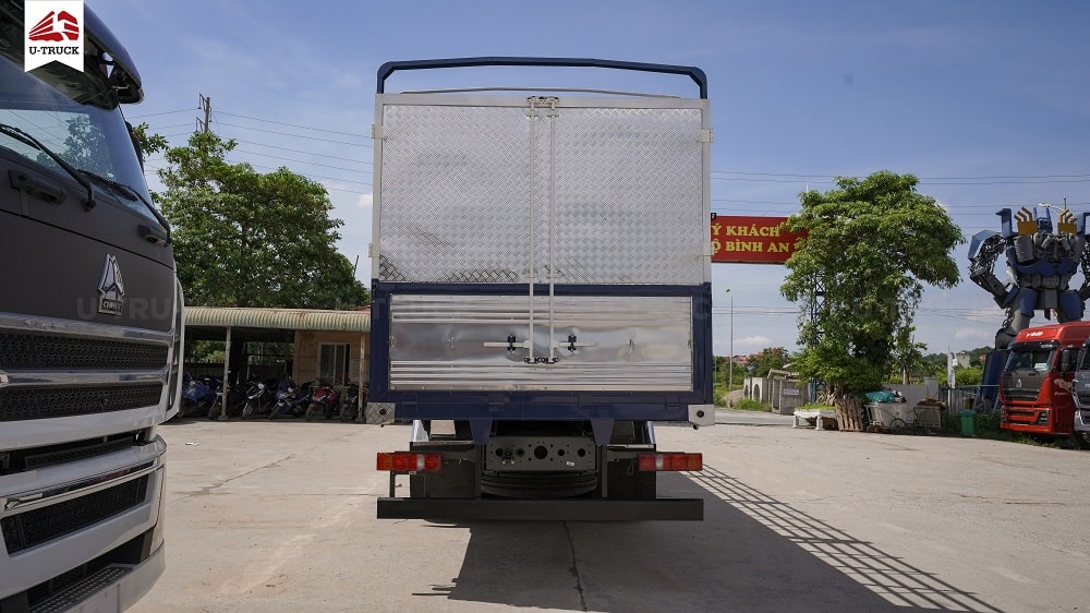 Howo MAX 280 6×2 Cargo Truck-Tarpaulin Frame 9.9M (New)