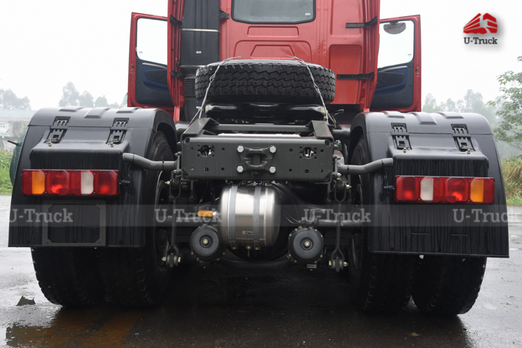 Howo T7H 440HP Tractor – Single Reduction Rear Axle