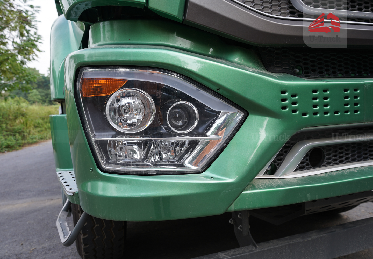 Howo NX 350HP 8×4 Dump Truck – U-Shape Dump Box