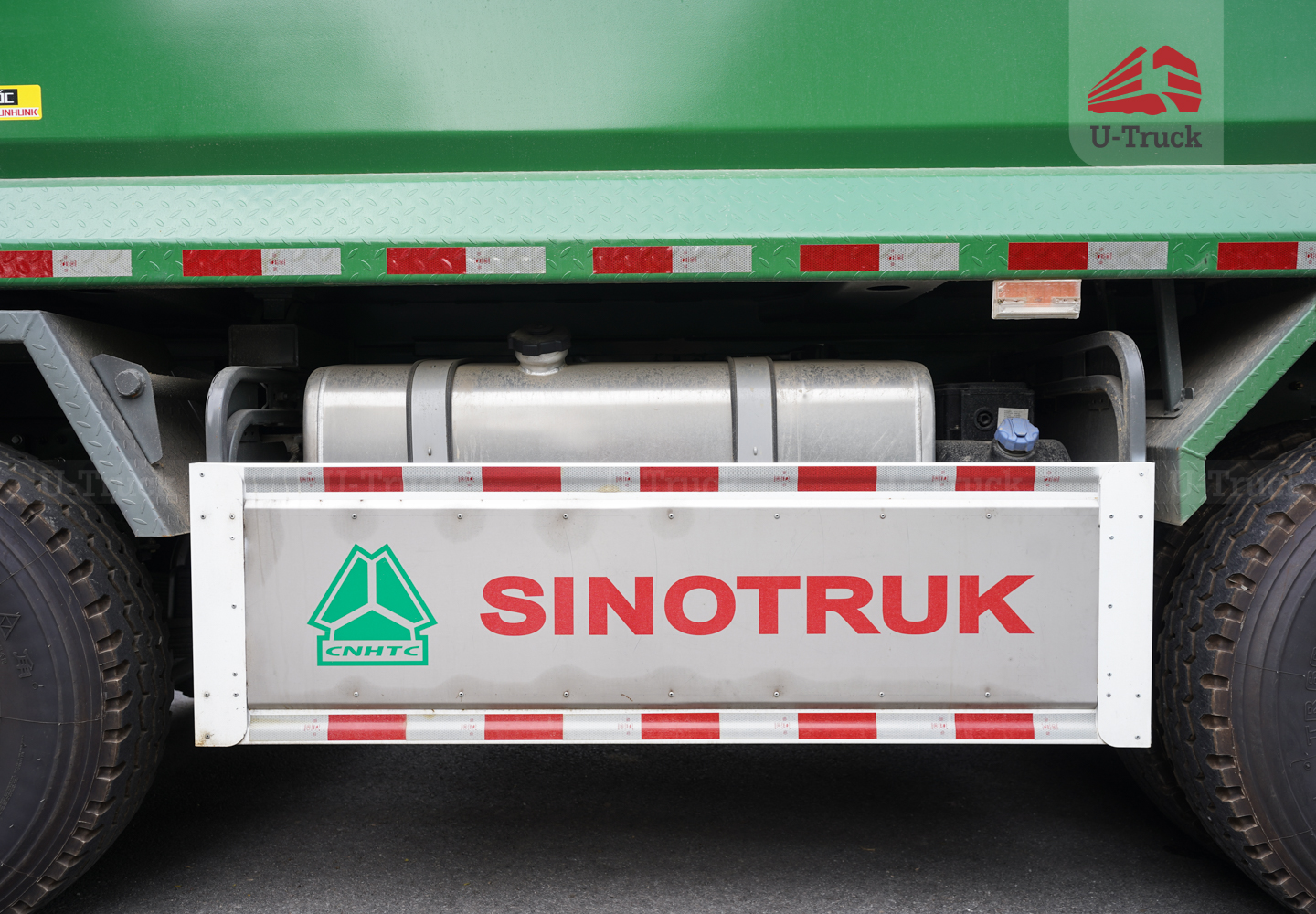 Howo NX 350HP 8×4 Dump Truck – U-Shape Dump Box