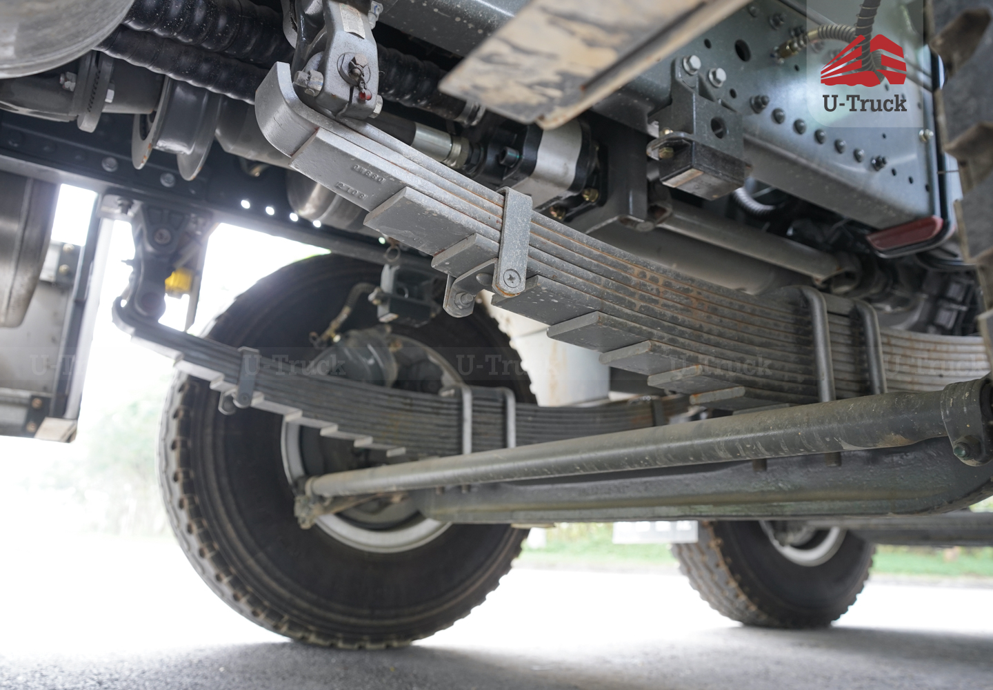 Howo NX 350HP 8×4 Dump Truck – U-Shape Dump Box