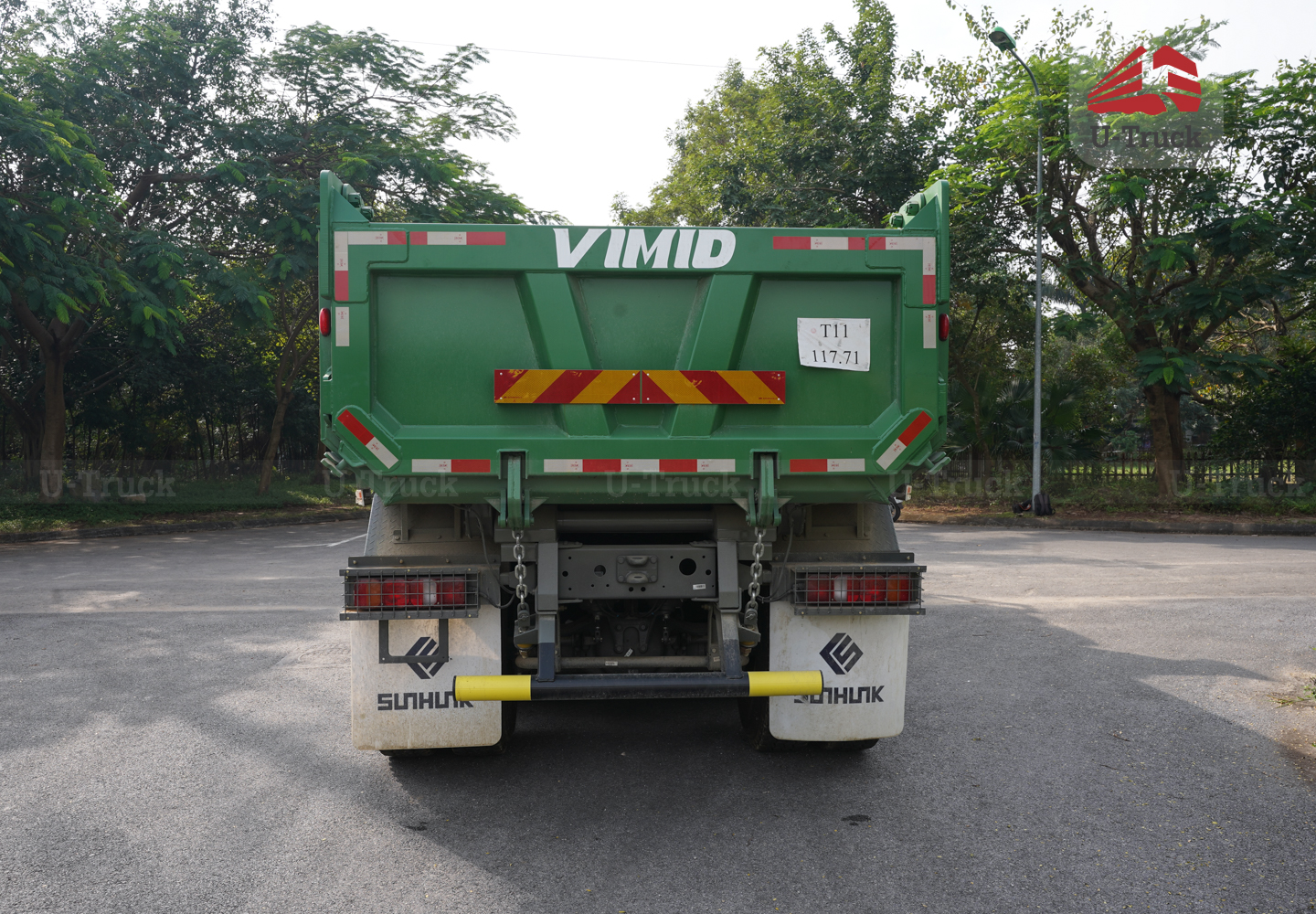 Howo NX 350HP 8×4 Dump Truck – U-Shape Dump Box