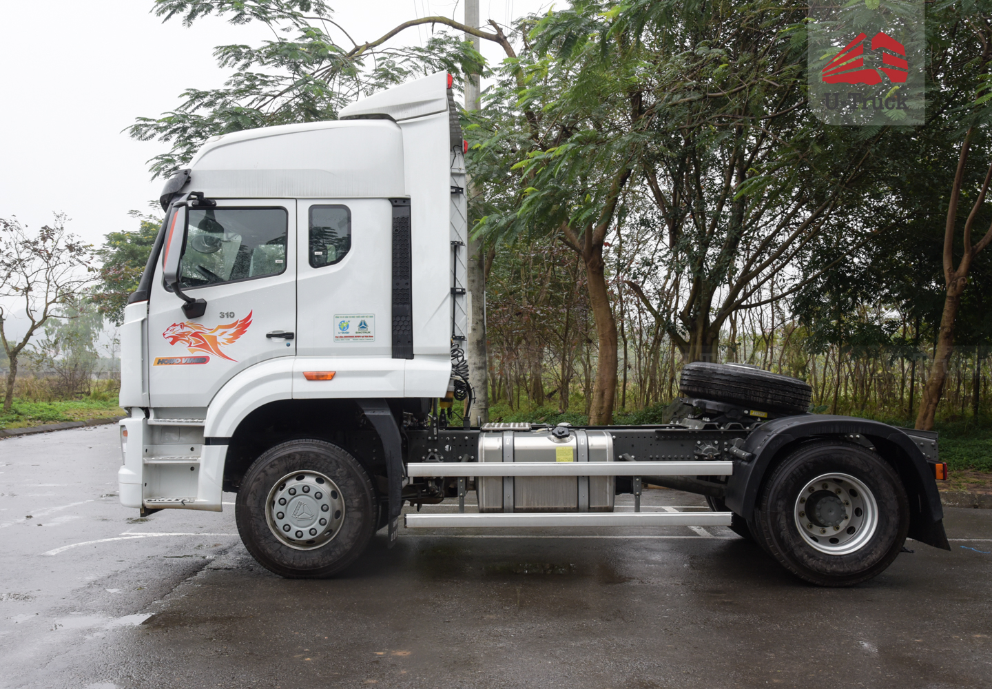 Howo NX 310HP Tractor- Single Reduction Rear Axle