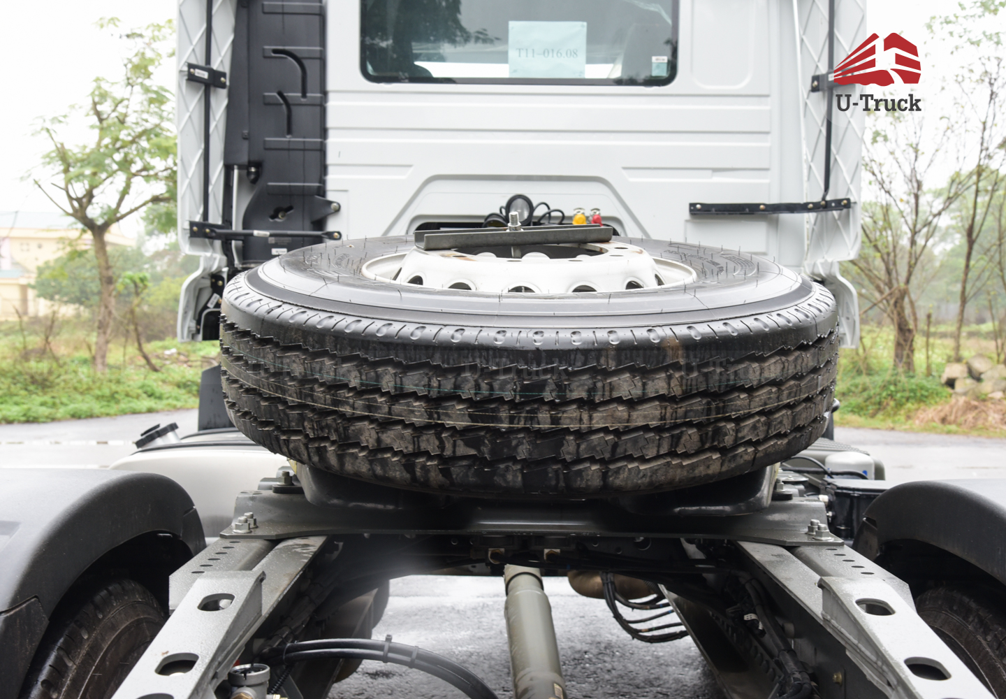 Howo NX 310HP Tractor- Single Reduction Rear Axle