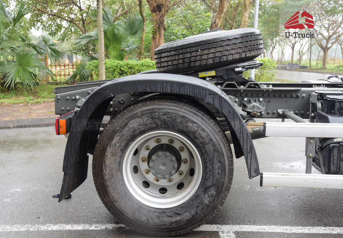 Howo NX 310HP Tractor- Single Reduction Rear Axle