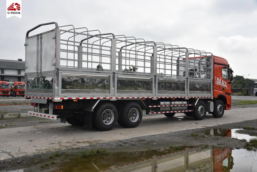 Howo MAX 350 8×4 Cargo Truck – Tarpaulin Frame 9.7M