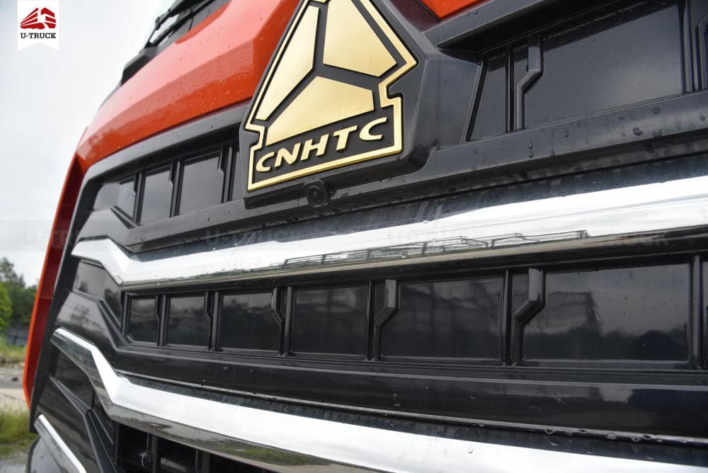 Howo MAX 350 8×4 Cargo Truck – Tarpaulin Frame 9.7M