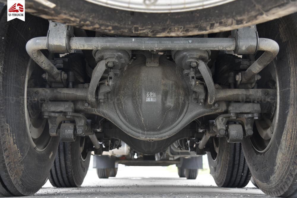 Howo MAX 350 8×4 Cargo Truck – Tarpaulin Frame 9.7M