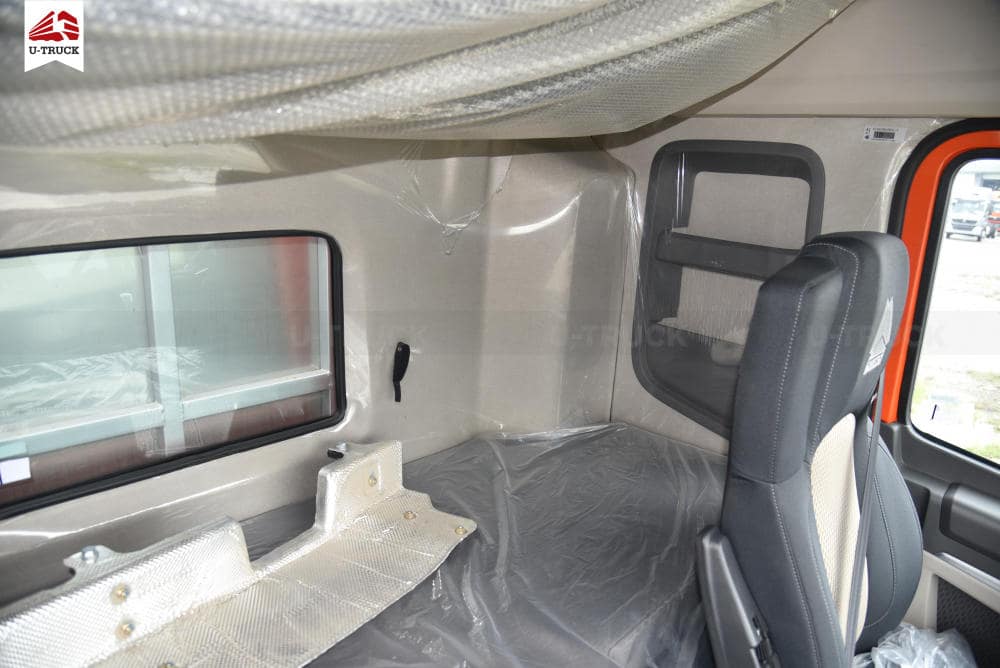 Howo MAX 350 8×4 Cargo Truck – Tarpaulin Frame 9.7M