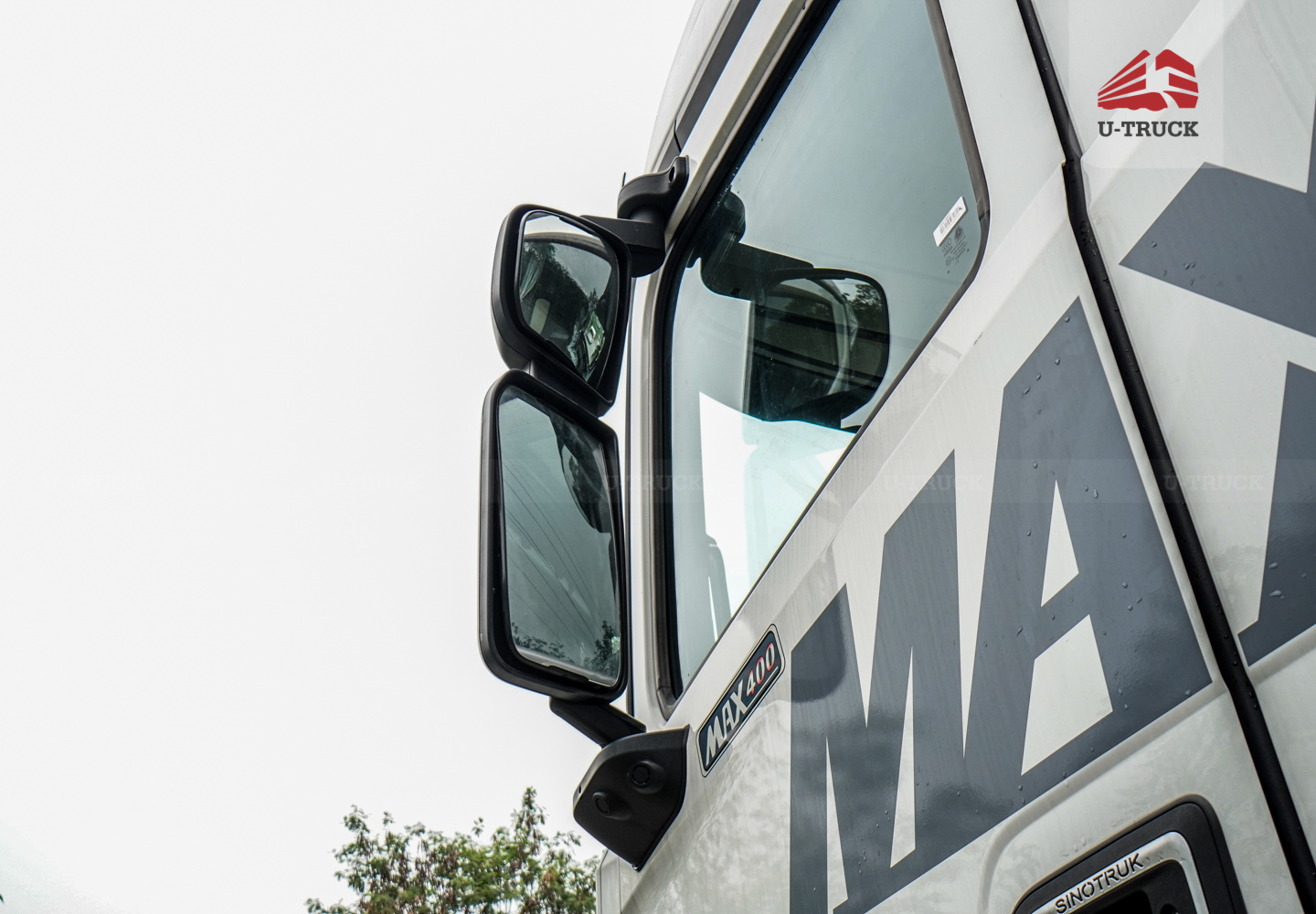 Howo MAX 400 10×4 Cargo Truck-Tarpaulin Frame 9.7M
