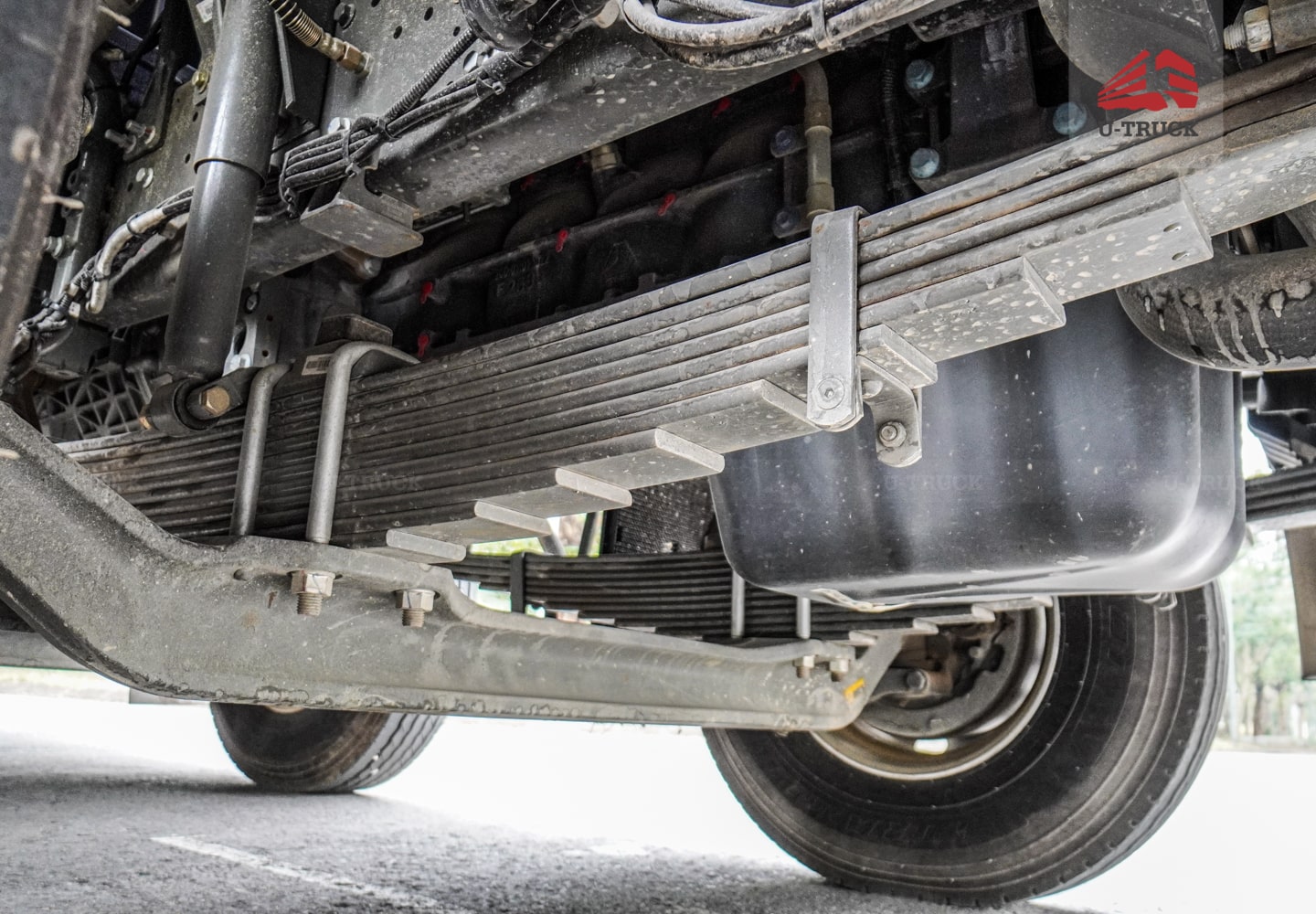 Howo MAX 400 8×4 Cargo Truck-Tarpaulin Frame 9.7M