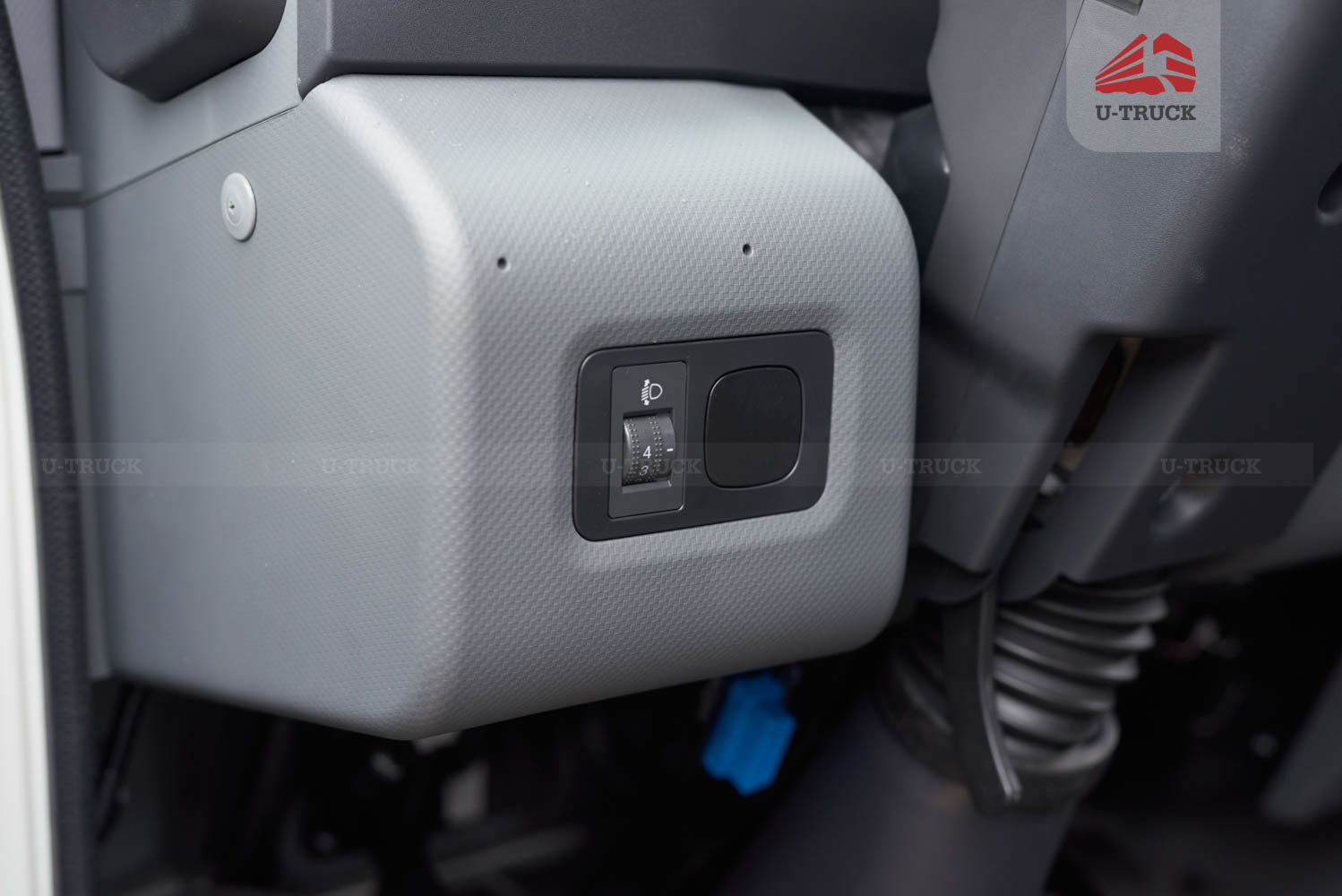 JAC N200S E5A – Box Cargo Truck
