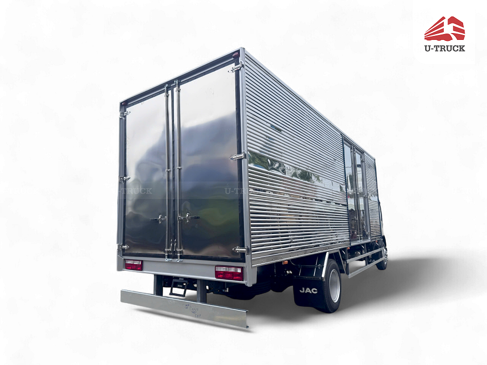 JAC N800 PLUS E5 – Box Cargo Truck