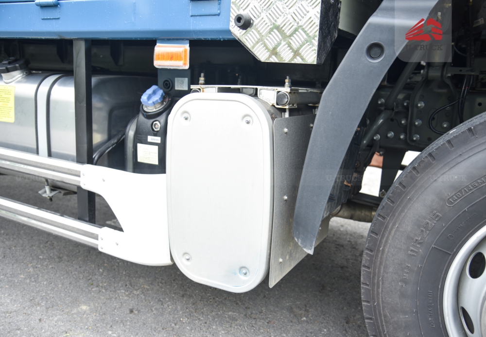 Howo NX 4×2 Cargo Truck-Tarpaulin Frame 9.8M