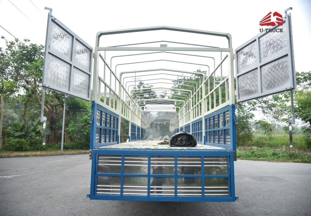 Howo NX 4×2 Cargo Truck-Tarpaulin Frame 9.8M