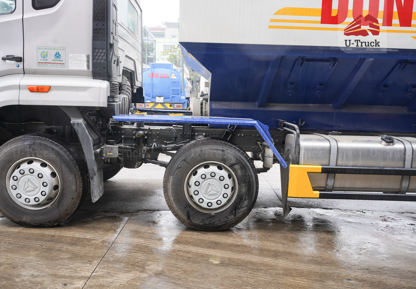 Howo NX 8×4 Feed Tanker Truck – 26m³