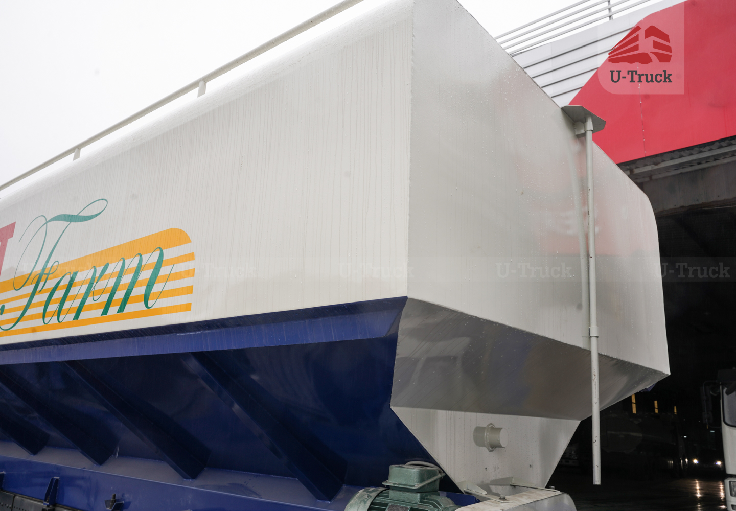 Howo NX 8×4 Feed Tanker Truck – 26m³