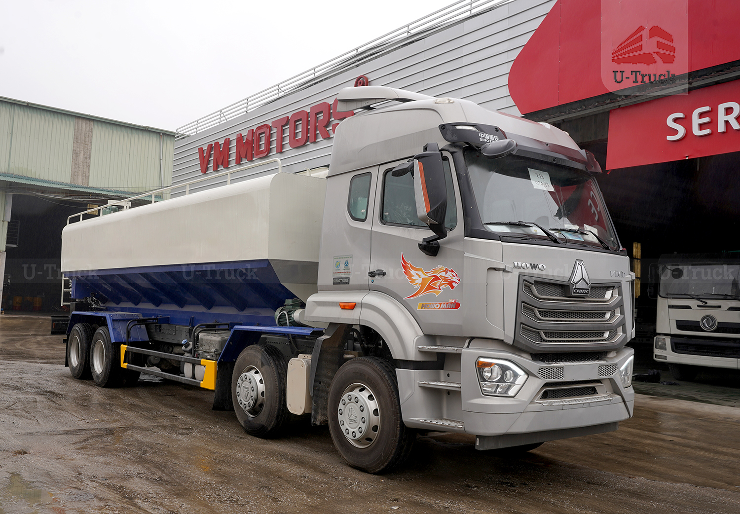 Howo NX 8×4 Feed Tanker Truck – 26m³