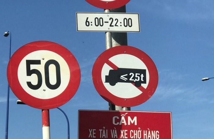 Tổng hợp các loại biển cấm xe tải và ý nghĩa cập nhật mới nhất 2026