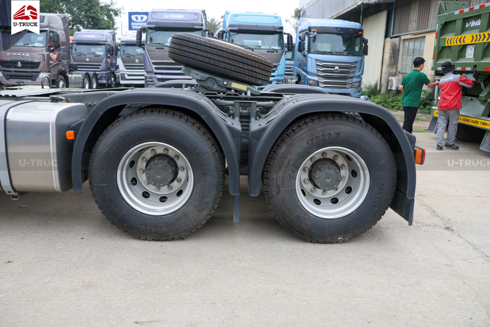 TH7 DX 460 Tractor – Single Reduction Rear Axle